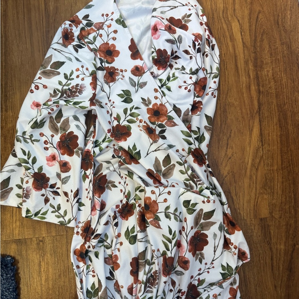 Caden Lane Floral Robe - White and Brown
